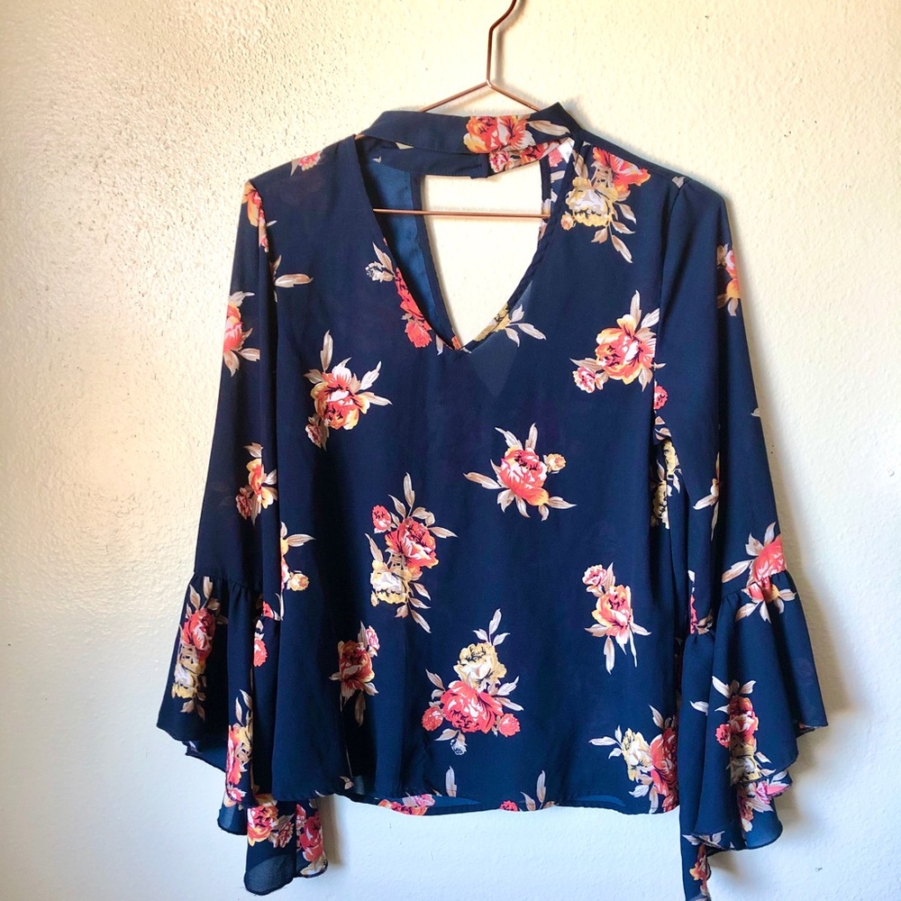 Love 4 Truth Floral blossom Women’s top